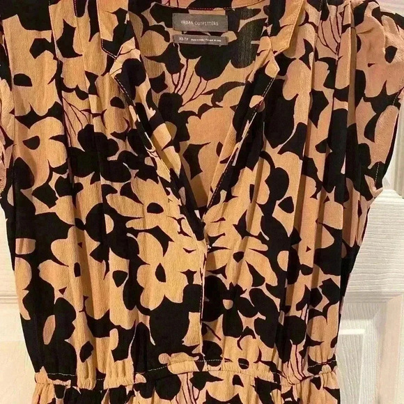Urban outfitters‎ Womens midi pullover dress cap sleeve black tan xs Tempo Crepe - Picture 2 of 15